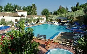 Farmhouse con piscina a Grassina